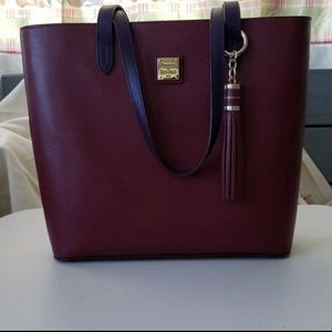 NWOT Dooney and Bourke Handbag